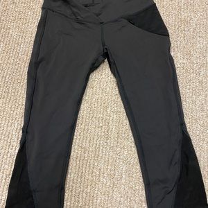 Splits 59 V-Waist Cropped Legging